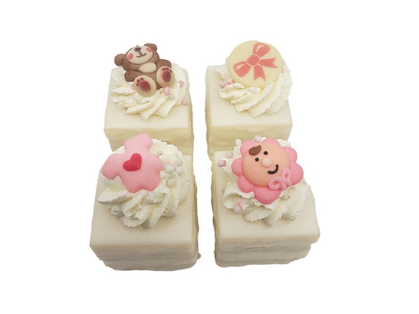 Geboorte petit four meisje
